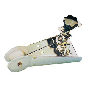 SS bow roller with locker