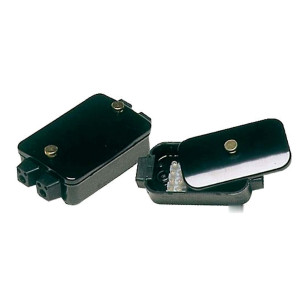 Watertight shunt box input