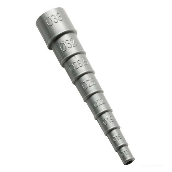 Universal hose adapter to