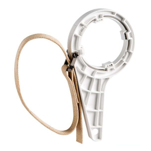 Universal key strainers