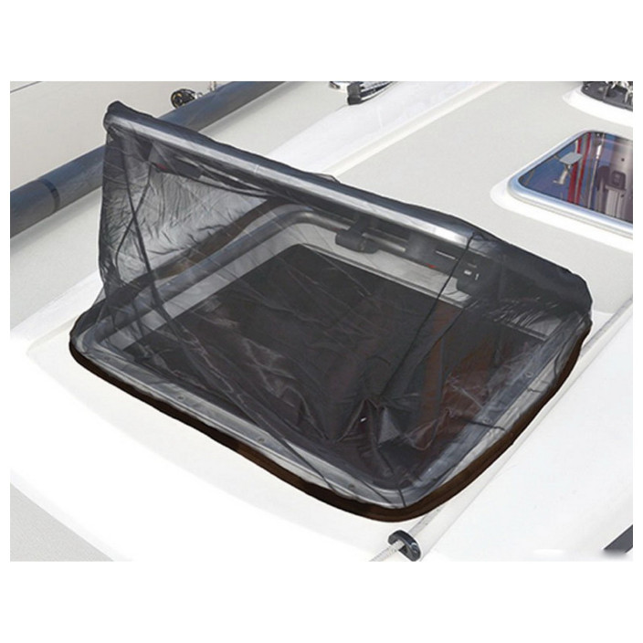 Flyscreen mesh outdoor hatches