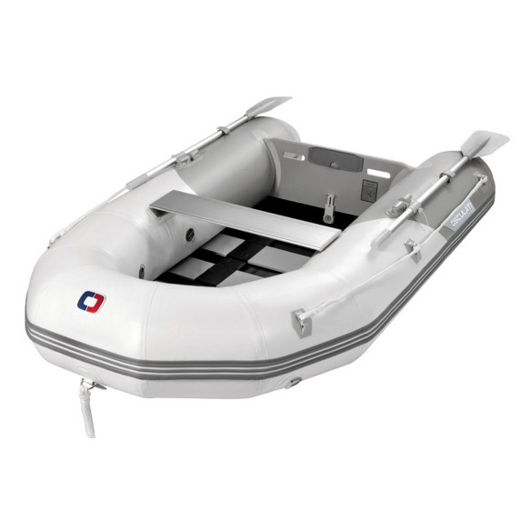 Osculati dinghy wcross slats people