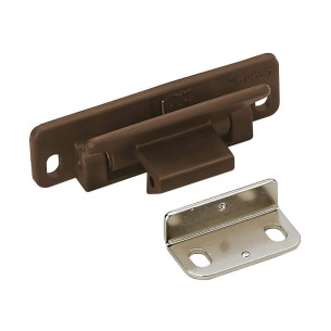Snap lever lock