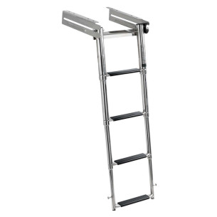 Ladder woverhanging rungs under platform mounting
